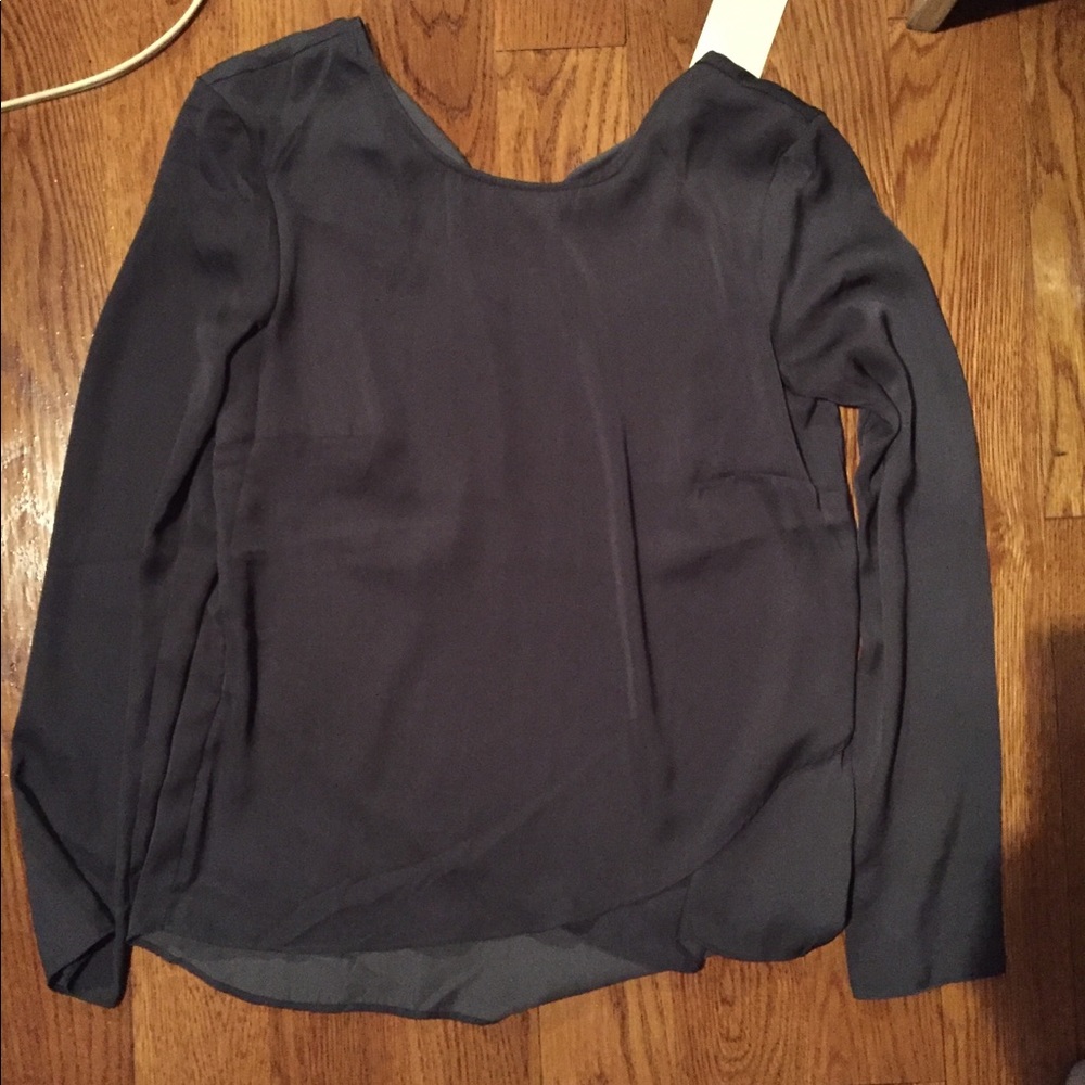 Gray long sleeve blouse